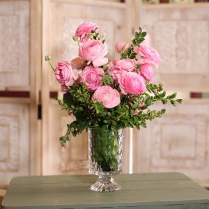 Regalar Ramos de Ranunculos en Sevilla. Florístería con envío a domicilio en Sevilla.