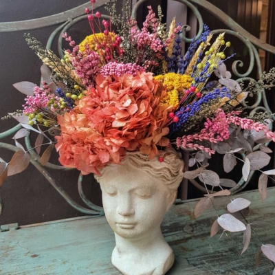 Cabeza Helénica Grande de Flores Preservada Chloe