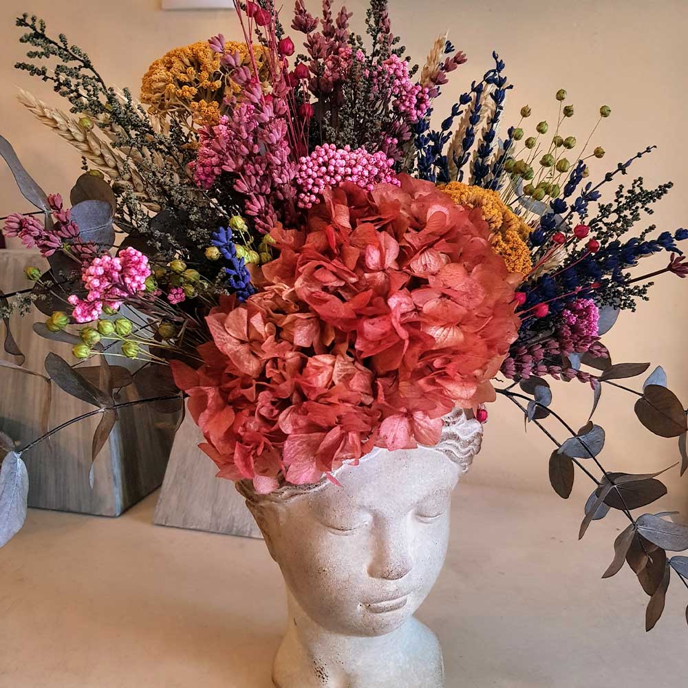 Cabeza Helénica Grande de Flores Preservada Chloe
